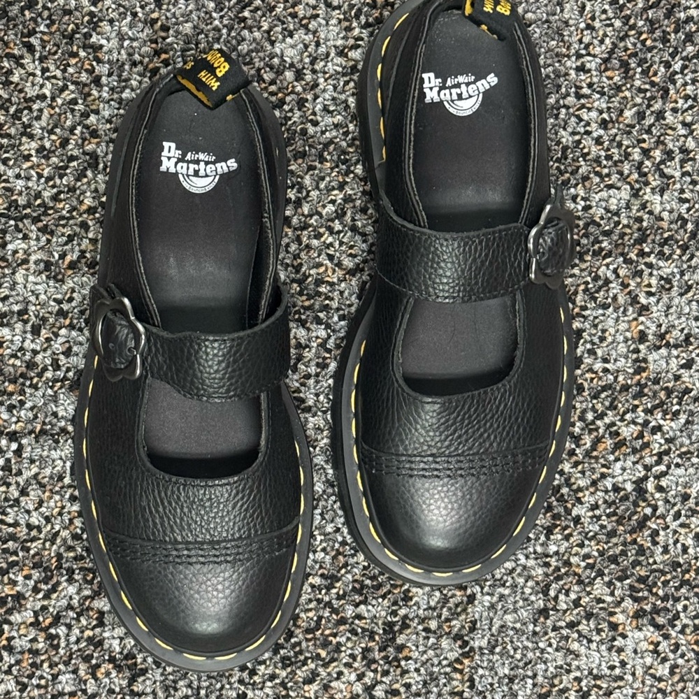 Dr. Martens Womens Addina Flower